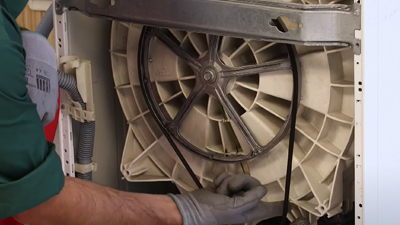 Comment changer la courroie d'un lave-linge ?
